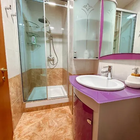 Urban Oasis, Central Location, Secure Parking