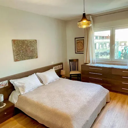 Apartment Urban Oasis, Central Location, Secure Parking *